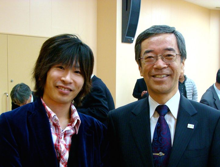 井戸敏三兵庫県知事より、激励を頂きました